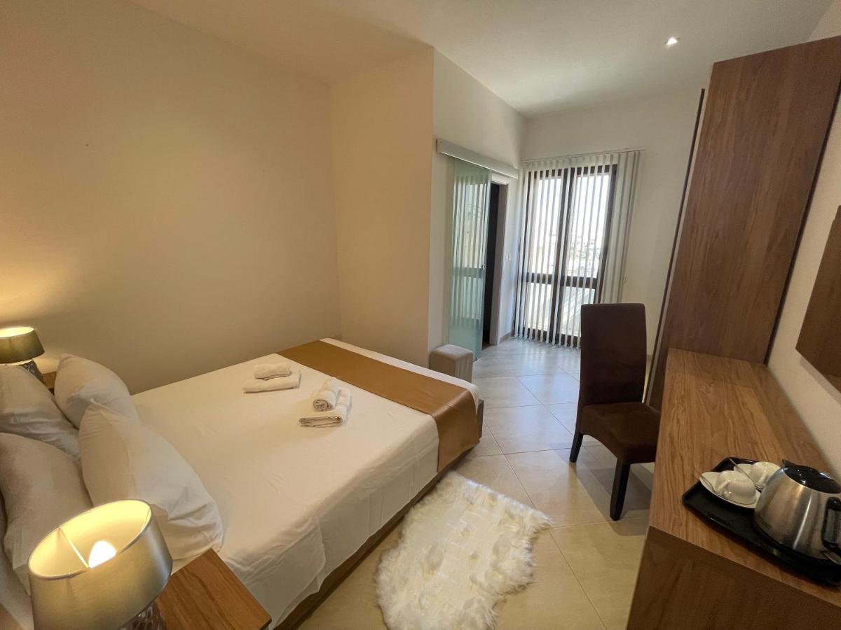 Alina Boutique Living Bed & Breakfast Victoria Eksteriør bilde