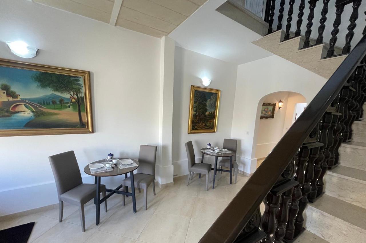 Alina Boutique Living Bed & Breakfast Victoria Eksteriør bilde